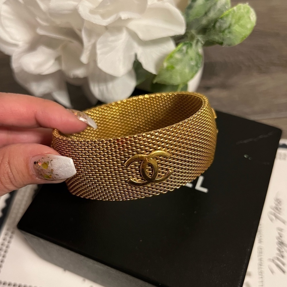 CHANEL Vintage CC Gold Plated Mesh Bangle Bracelet